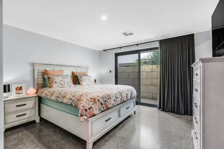 Sixth view of Homely house listing, 7 Endeavour Circle, Wannanup WA 6210