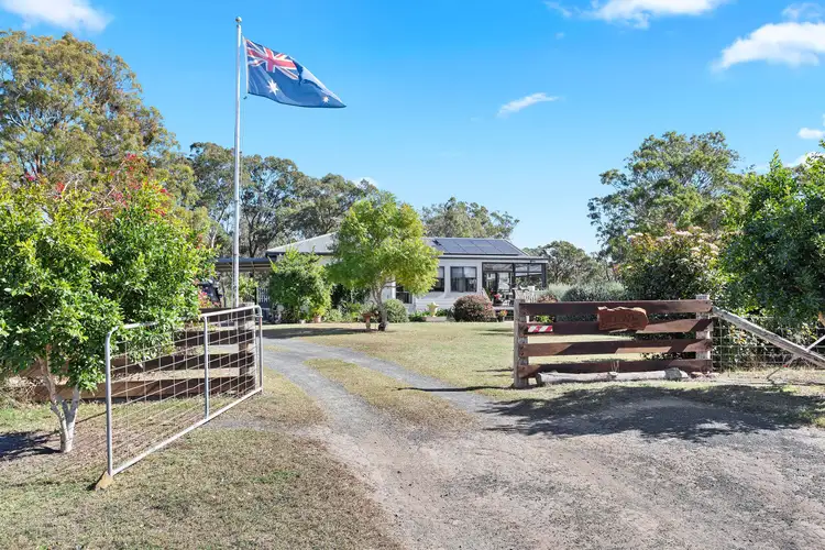 "Weelu - Siding"/250 Douglas Road, Goombungee QLD 4354