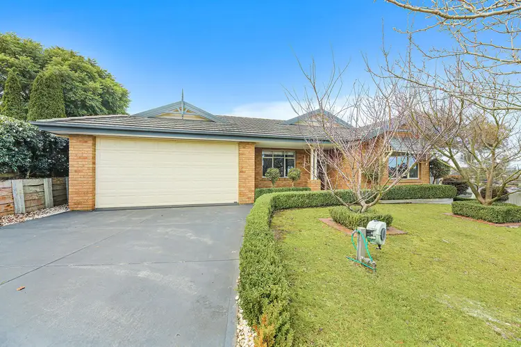 Main view of Homely house listing, 24 Mountain Vista Court, Drouin VIC 3818