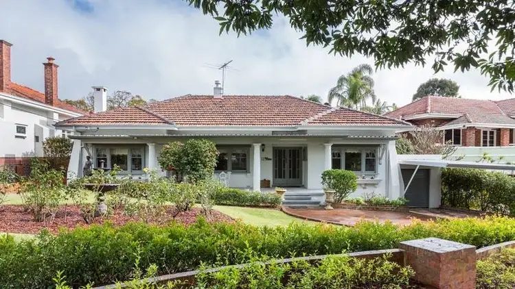 11 Melrose Crescent, Menora WA 6050