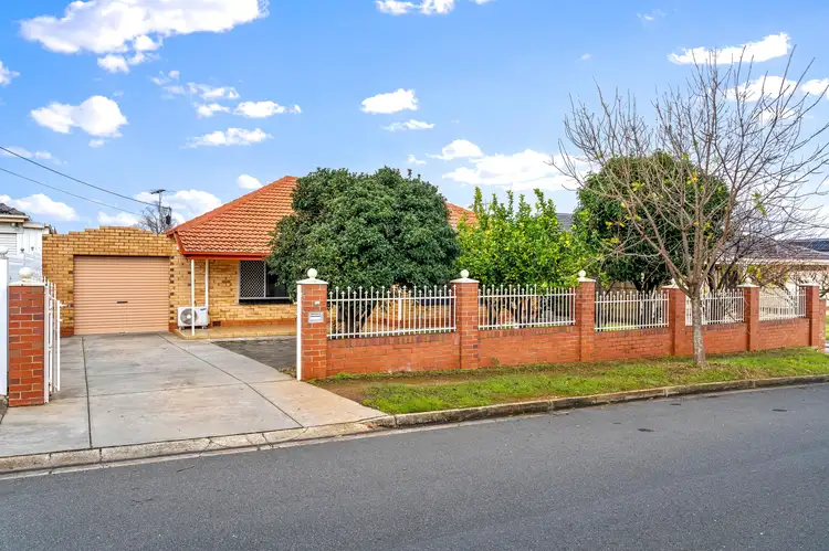 14 Downer Avenue, Campbelltown SA 5074