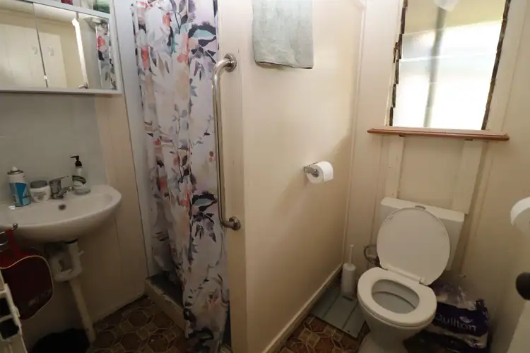 Sixth view of Homely block of units listing, 8 -10 Bruce Parade, Lucinda QLD 4850