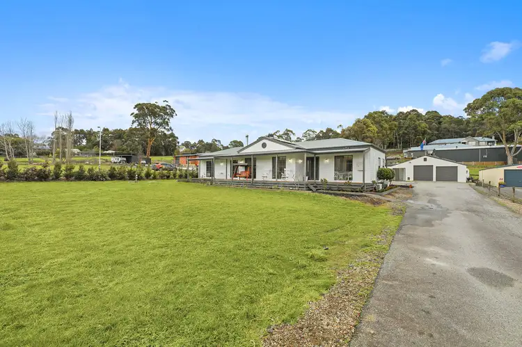 Second view of Homely house listing, 14 Clancy Court, Drouin VIC 3818