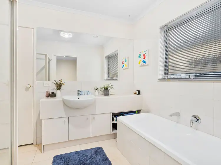 Fifth view of Homely house listing, 2/2 Braidwood Avenue, Rosebud VIC 3939