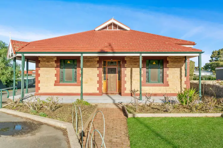 88 Adelaide Road, Murray Bridge SA 5253