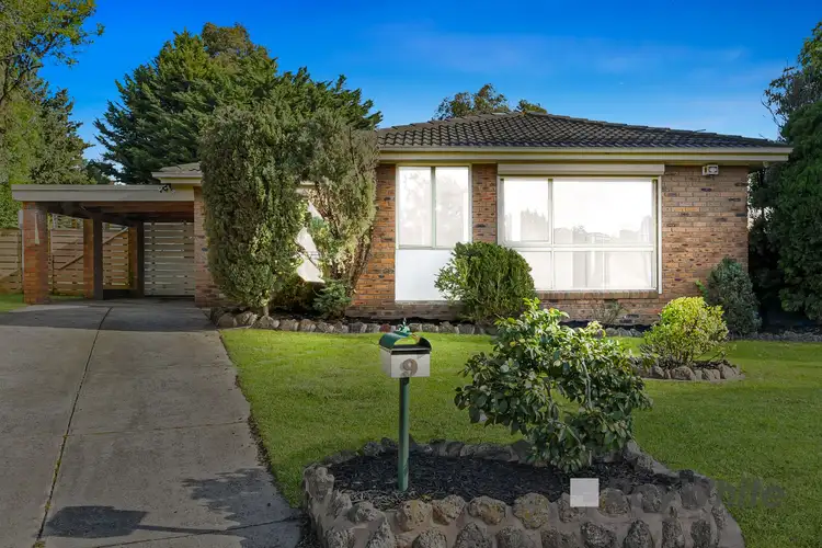 9 Newmill Close, Endeavour Hills VIC 3802