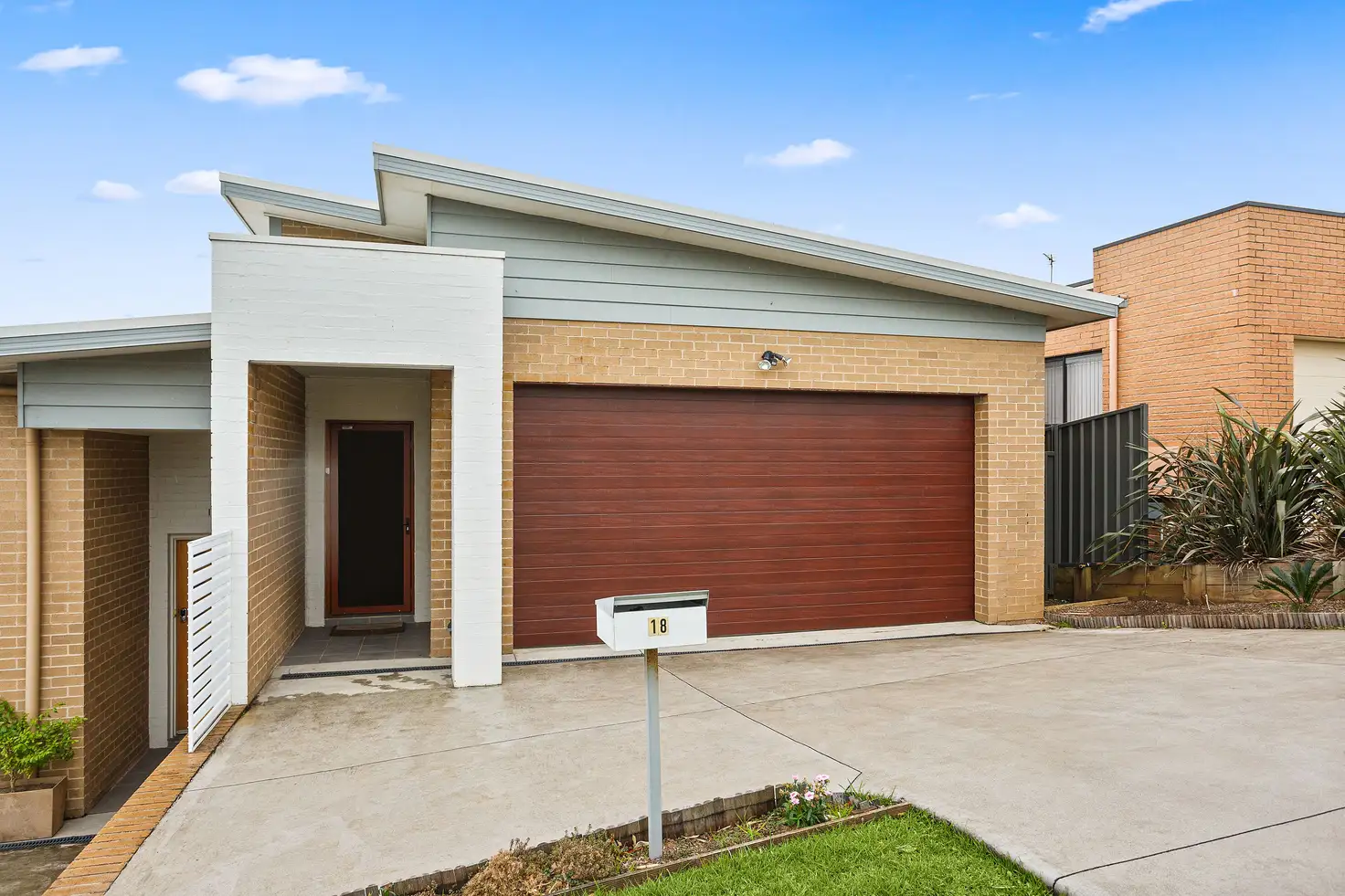 Main view of Homely townhouse listing, 18 Foster Road, Flinders NSW 2529