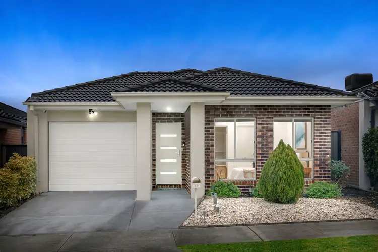 19 Muir Way, Mernda VIC 3754
