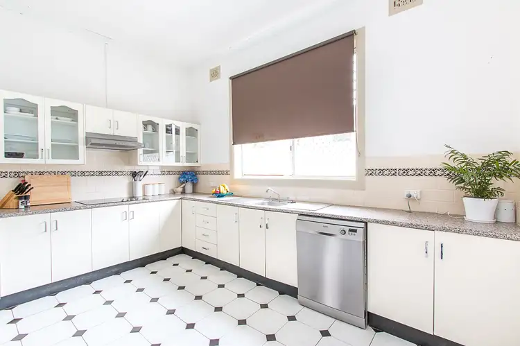 Fifth view of Homely house listing, 190 Chatham Street, Hamilton South NSW 2303