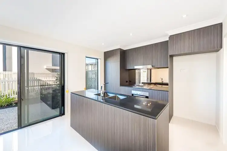 30/1 Ancora Crescent, Hope Island QLD 4212
