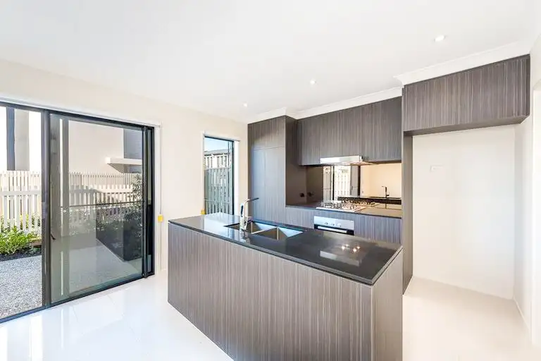Main view of Homely townhouse listing, 30/1 Ancora Crescent, Hope Island QLD 4212