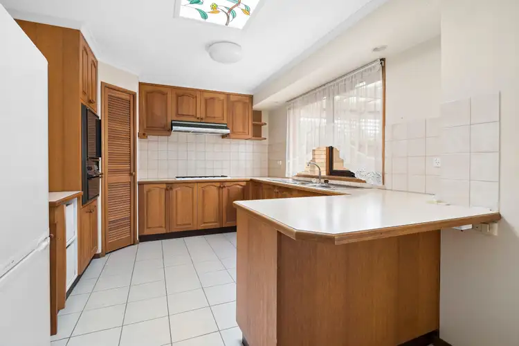 Fourth view of Homely house listing, 10 Forsyth Court, Narre Warren VIC 3805