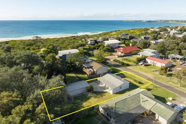 3 Vivian Way, Culburra Beach NSW 2540