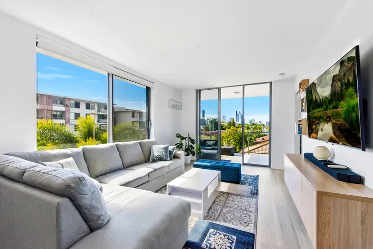 1308/6-8 Waterford Court, Bundall QLD 4217
