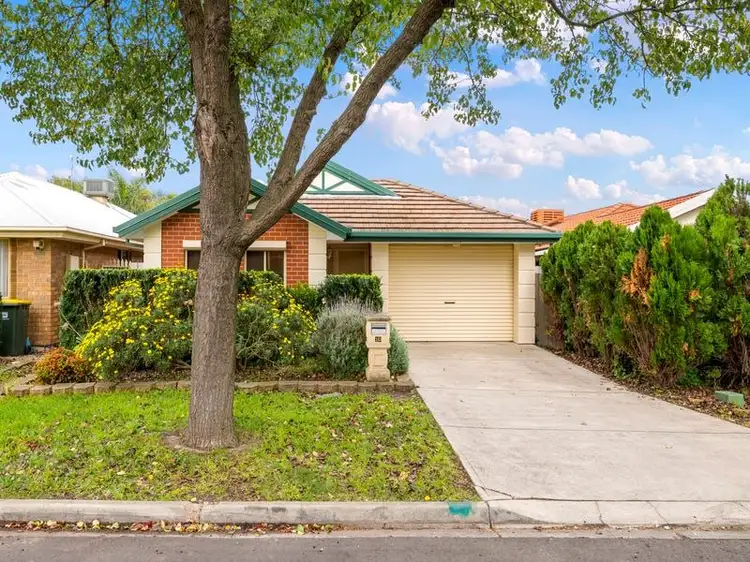 10 Cambridge Street, Gilles Plains SA 5086