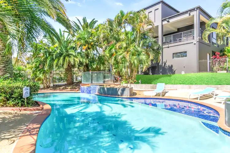 1102/2 Gentian Drive, Arundel QLD 4214