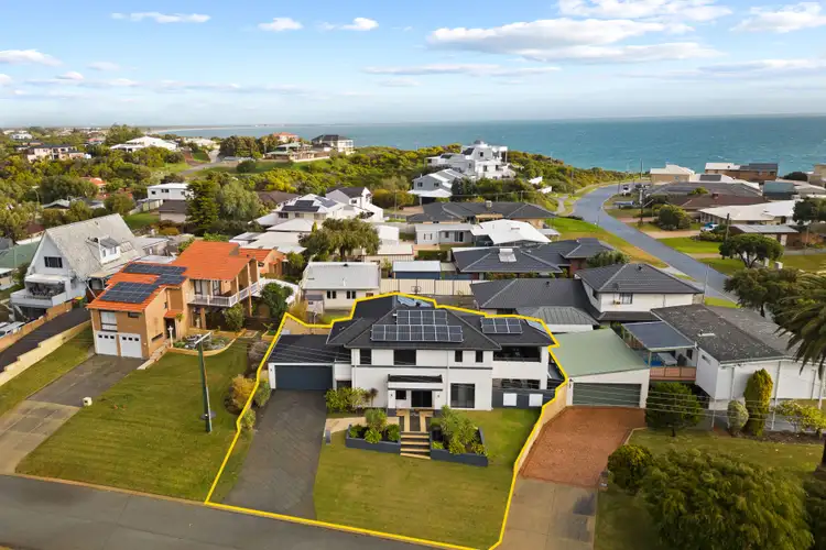 3 Reveley Street, Waikiki WA 6169