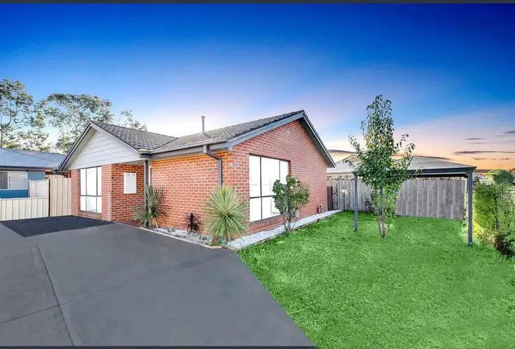 Main view of Homely unit listing, 1/33 Bower Drive, Werribee VIC 3030