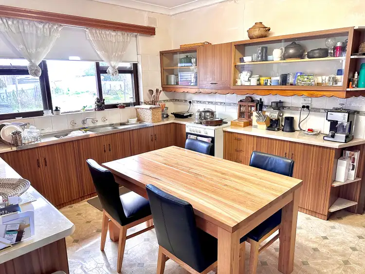 Fourth view of Homely house listing, 8 Cannawigara Road, Bordertown SA 5268