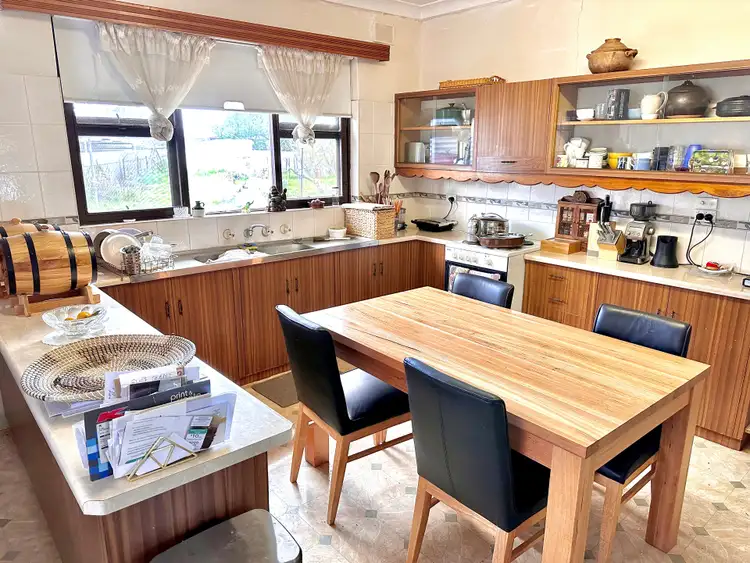 Sixth view of Homely house listing, 8 Cannawigara Road, Bordertown SA 5268