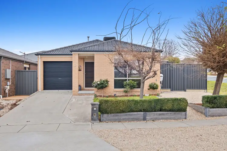 2 Loveday Crescent, Casey ACT 2913