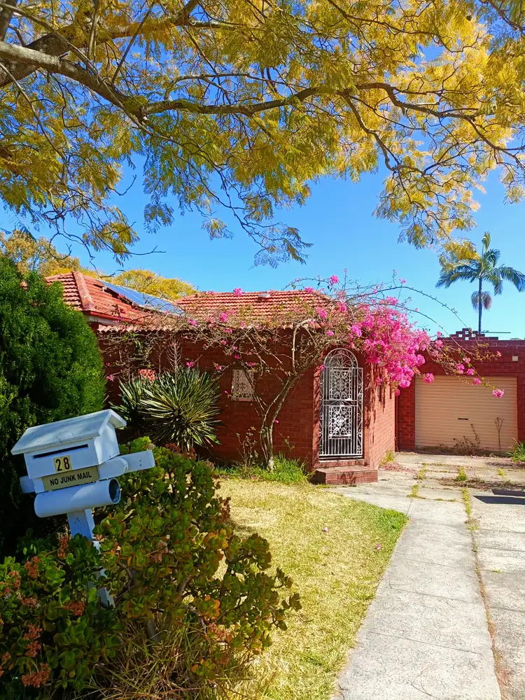 28 Hazelglen Avenue, Panania NSW 2213