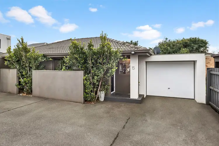 5/9 Embankment Grove, Chelsea VIC 3196