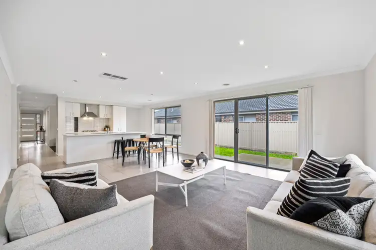 Fifth view of Homely house listing, 15 Echo Place, Alfredton VIC 3350