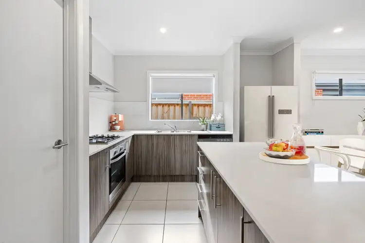 Fifth view of Homely house listing, 21 Hiskey Crescent, Werribee VIC 3030