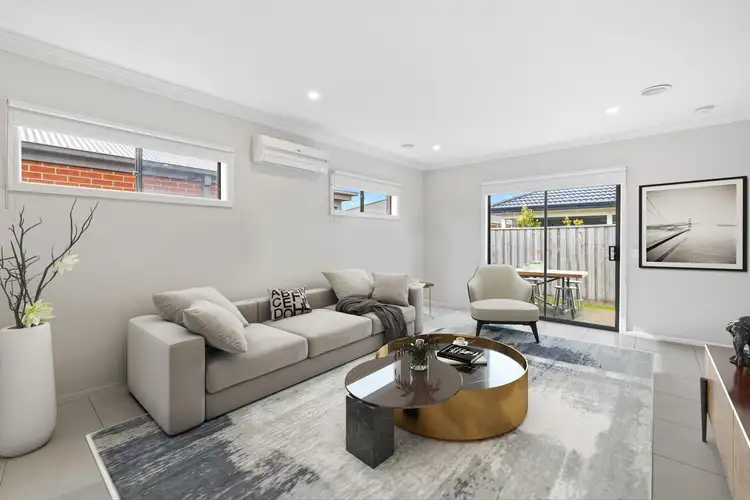 Sixth view of Homely house listing, 21 Hiskey Crescent, Werribee VIC 3030