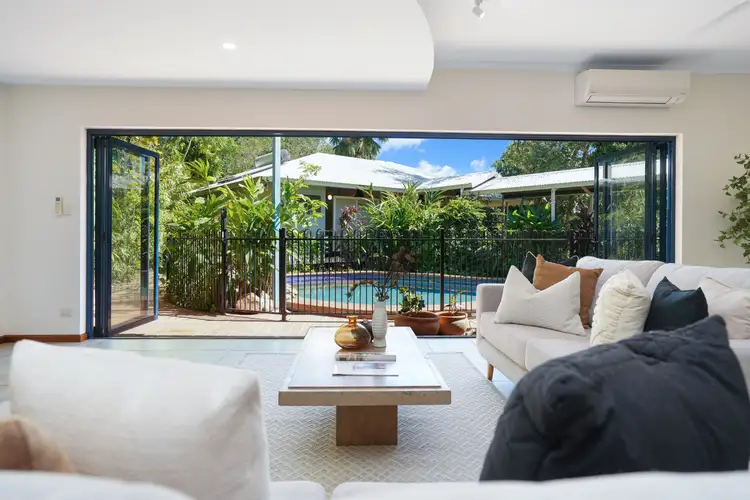 19 Cunjevoi Crescent, Nightcliff NT 810