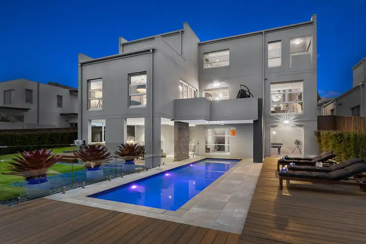 33 Brighton Drive, Bella Vista NSW 2153