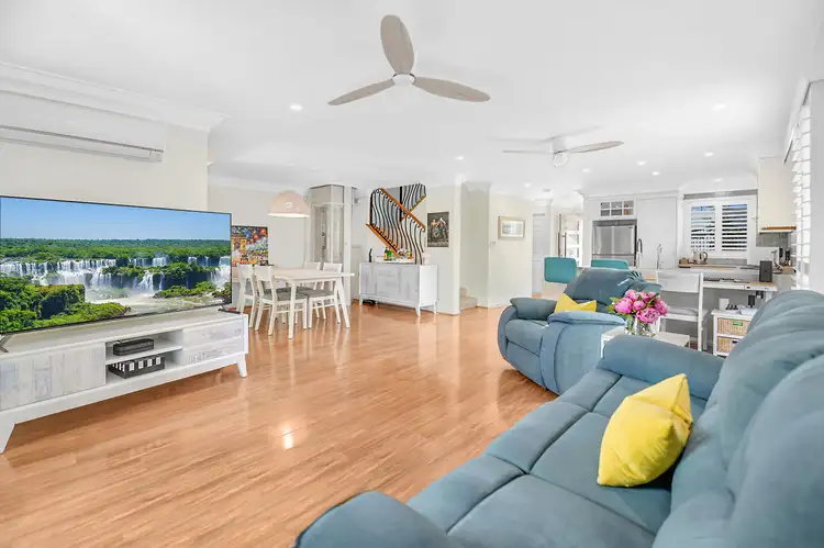 17/100 Cotlew Street East, Southport QLD 4215