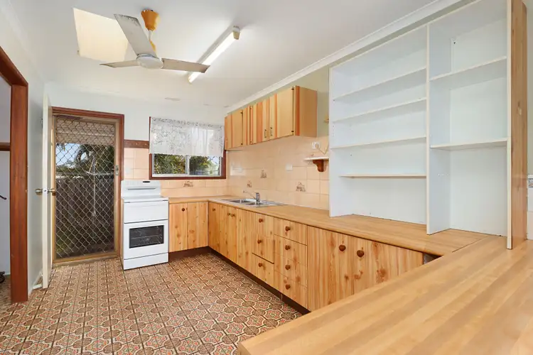 Fourth view of Homely semi-detached listing, 2/36 Saunders Street, Point Vernon QLD 4655