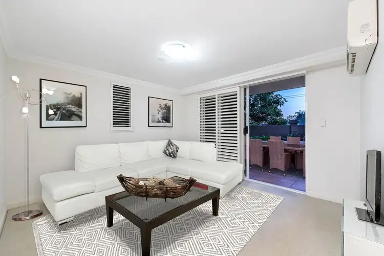 Sixth view of Homely apartment listing, 304/190 Swann Road, Taringa QLD 4068