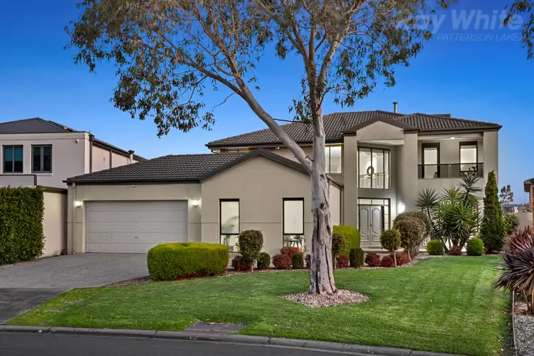4 Lake King Circle