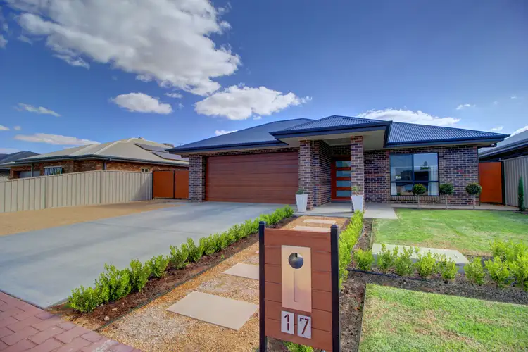 17 Barrington Street, Renmark SA 5341