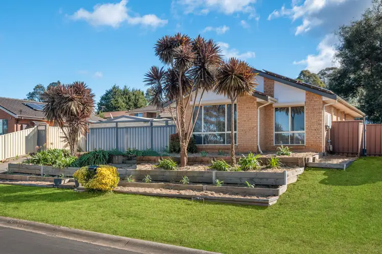 16 Bardolph Avenue, Rosemeadow NSW 2560