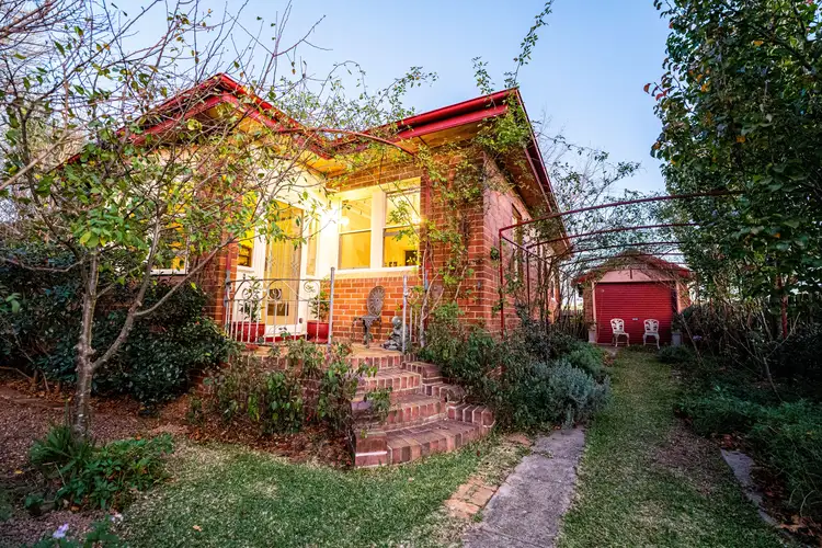 1 Roy Street, Lorn NSW 2320