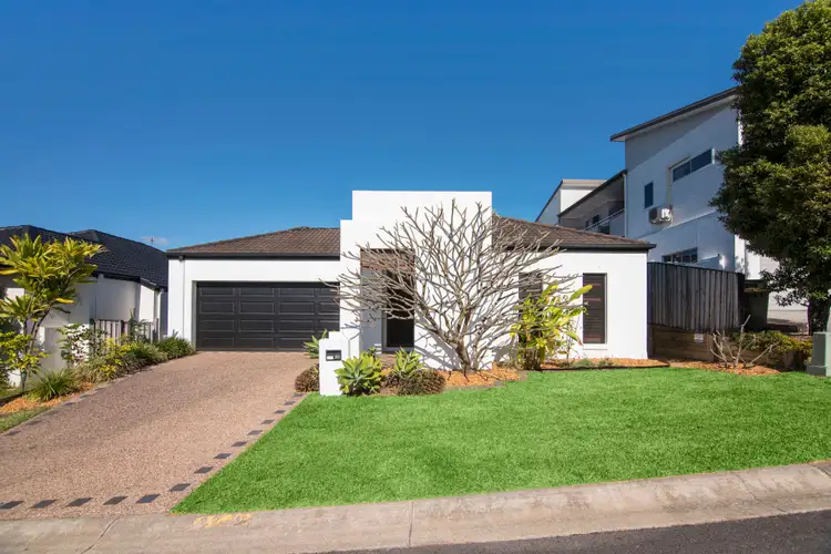 20 Palma Crescent, Varsity Lakes QLD 4227