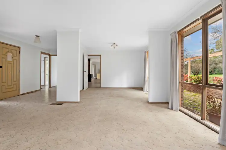Seventh view of Homely house listing, 11 Woodlea Place, Langwarrin VIC 3910