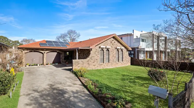 242 Harrow Road, Glenfield NSW 2167