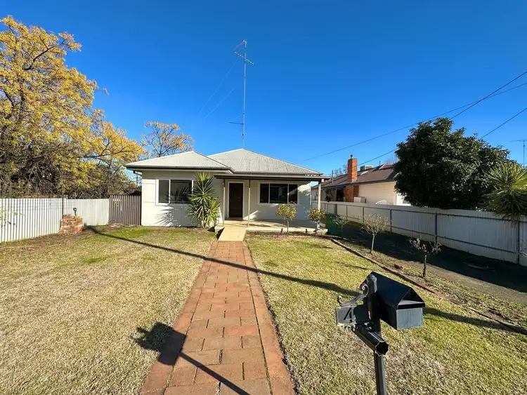 4 Cypress Street, West Wyalong NSW 2671