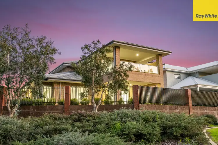 10 Lockhart Crescent, South Guildford WA 6055