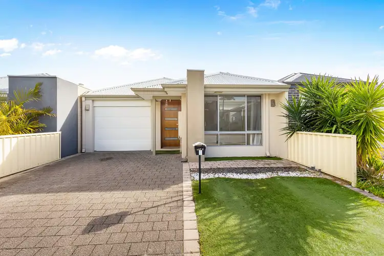 Second view of Homely house listing, 6 Dana Way, Madeley WA 6065