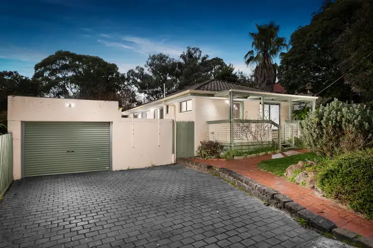 3 Flodden Way, Briar Hill VIC 3088