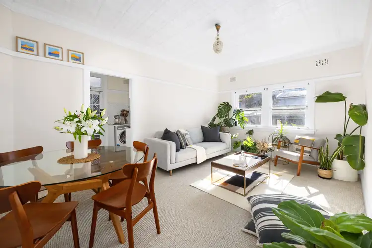 Second view of Homely apartment listing, 4/16 Shellcove Road, Kurraba Point NSW 2089