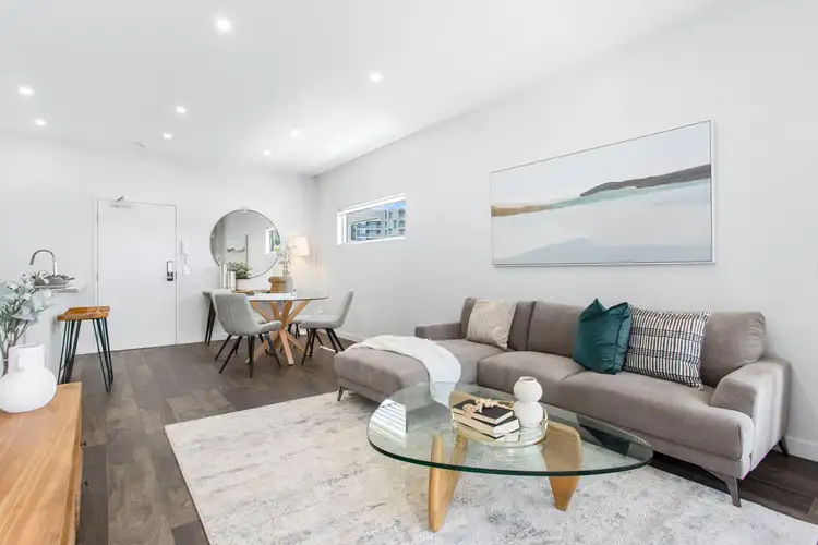 8 Hawksburn Road
