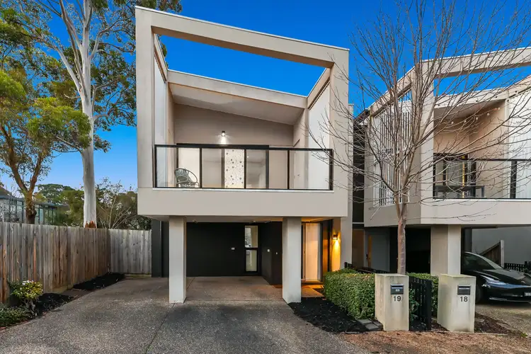 19 Oak Terrace, Wheelers Hill VIC 3150