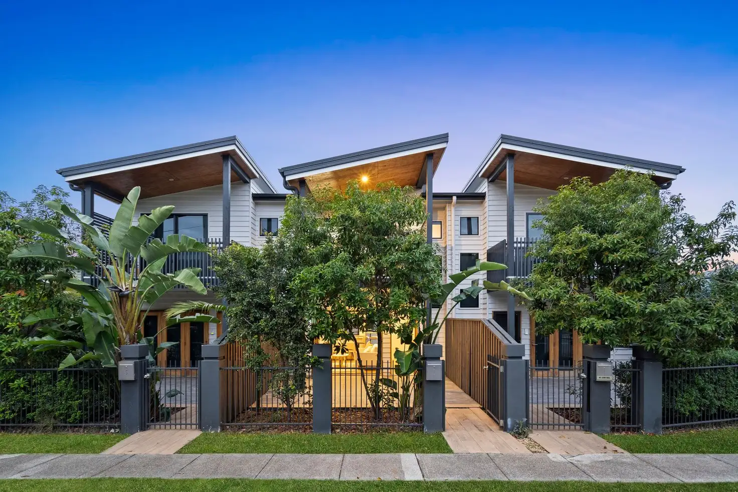 Main view of Homely townhouse listing, 2/16 Shottery Street, Yeronga QLD 4104